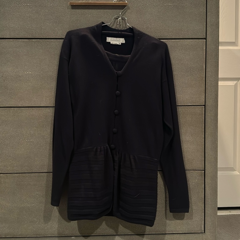 Black Cashmere skirt and sweater. Made in Scotland. Size Medium